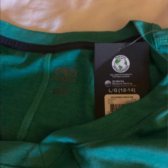♦️Athletic Works Green V-Neck Tee | Sz L/G (12-14) | NWT - Picture 6 of 12